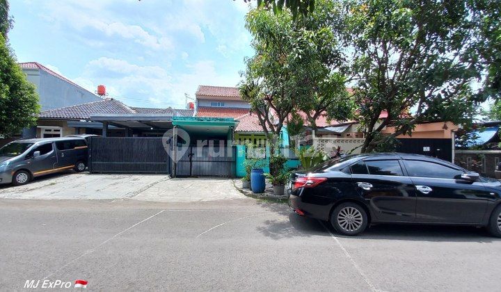 Affordable House in Antapani Bandung Minimalist Building & Flood-Free