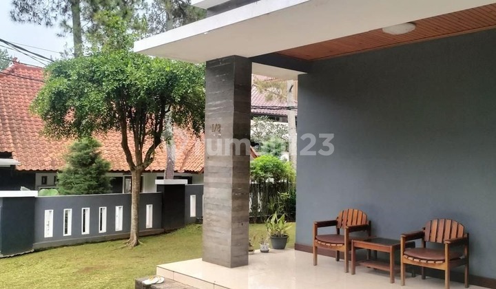 Luxurious HOOK House in the Serene Setiabudi Geger Kalong Area, Bandung 2