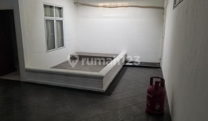 Rumah Sewa Asri Siap Huni Lokasi Strategis di Cilandak, Jakarta Selatan 2