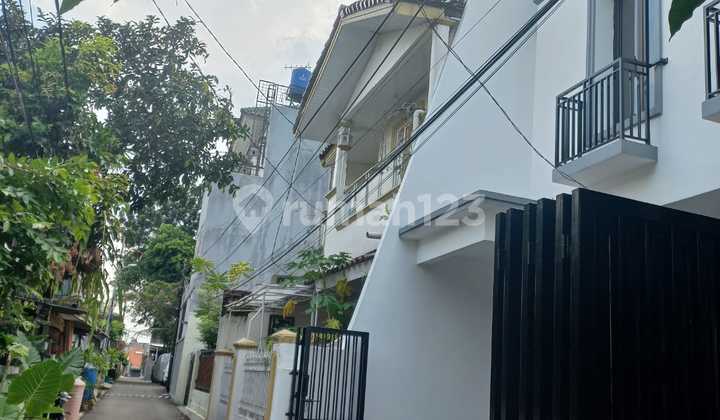 Brand New 2-Story House, Strategic Location in Tebet - South Jakarta