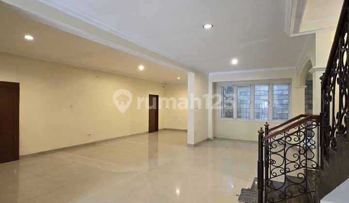 Rumah Mewah Siap Huni 2 Lantai di Tebet Jakarta Selatan