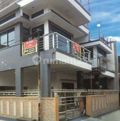 Rumah Minimalis Modern 3 Lantai Di Pondok Gede Lokasi Strategis 1