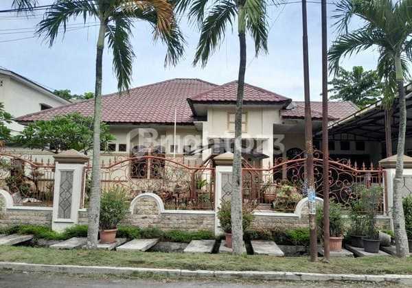 Rumah Mewah di Komplek Tvri Medan Rumah Mewah di Komplek Tvri Medan