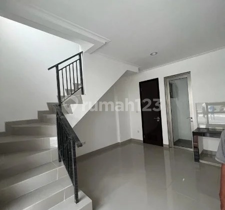 Dijual Rumah Cluster Nashville Pik 2 Ukuran 4,5X10 Unfurnished