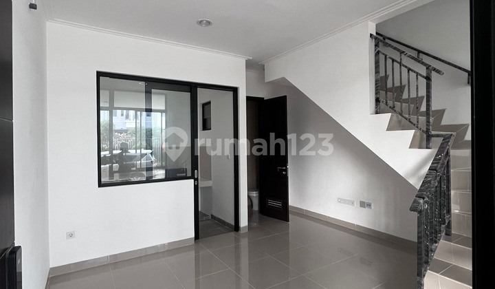 For Rent Osaka Residences PIK 2 House Unfurnished Size 4.5x10 3 floors For Rent Osaka Residences PIK 2 House Unfurnished Size 4.5x10 3 floors