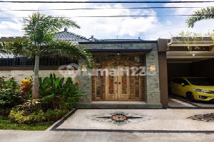 Villa Murah Lt.2 Lokasi di Sanur Denpasar Selatan