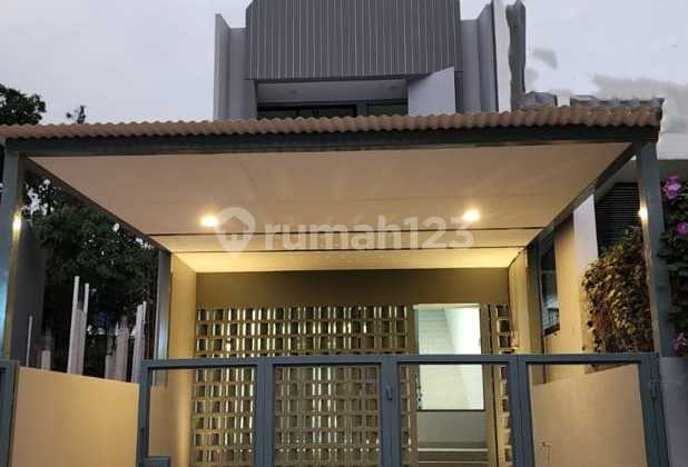 Dijual Rumah Modern Baru 2 lantai di Gading Serpong 1