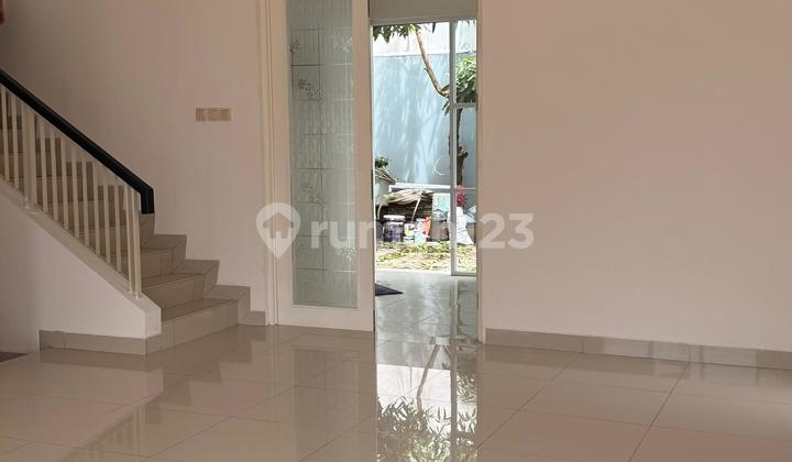 For Rent Large Hook House in Residence One 3 Bedrooms 2