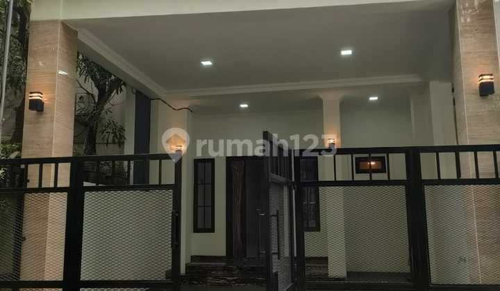 Dijual Rumah 3 + 1 Kamar Di Villa Melati Mas