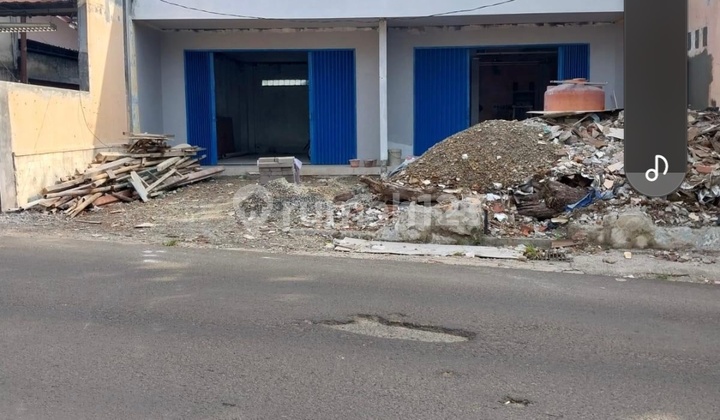 For Sale Shop House in Pancoran Mas Depok With Land Area 93 2