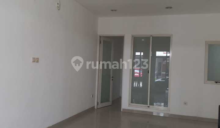 For Rent 3 + 1 Bedroom House in Residence One South Tangerang For Rent 3 + 1 Bedroom House in Residence One South Tangerang