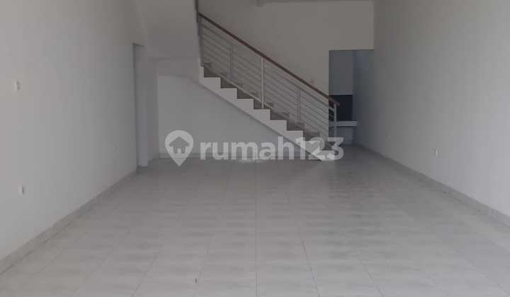 Ruko Baru Dengan Tempat Yang Luas Dan Bagus Serta Lingkungan Sejuk Di Kawasan Cimahi Selatan