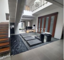 Rumah Bagus Dan Nyaman Dengan Fasilitas Lengkap Dan Lingkungan Sejuk Di Kawasan Mekarwangi 2