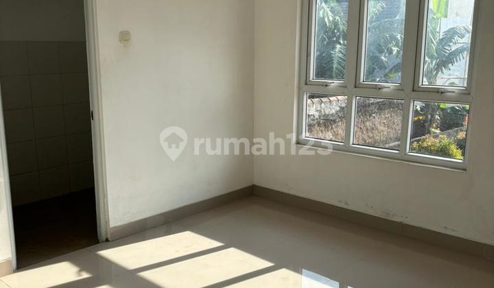 Rumah 2 Lantai Bagus Dan Nyaman Di Kawasan Mekarsari Regency Dengan Lingkungan Yang Sejuk 1