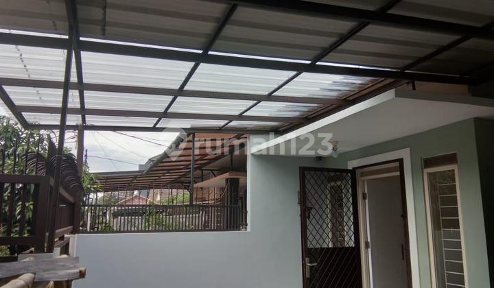 Rumah Di Taman Holis Indah Bergaya Minimalis Sederhana Dengan Lingkungan Sejuk