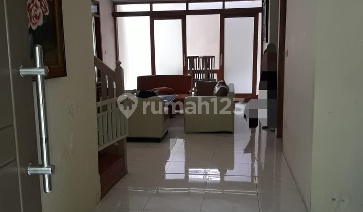 Rumah Nyaman Dan Luas Dengan Lingkungan Sejuk Dan Asri Di Kawasan Bandung Timur Rumah Nyaman Dan Luas Dengan Lingkungan Sejuk Dan Asri Di Kawasan Bandung Timur