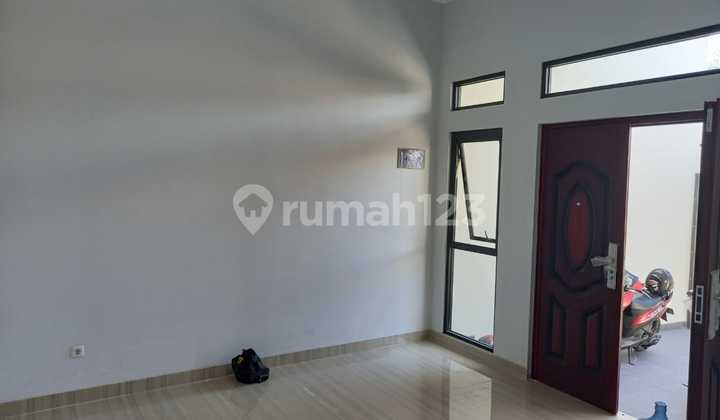 New and Nice House in the Cijerah Area with a Comfortable Environment 2