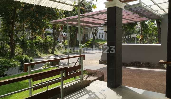 Rumah Bagus Dan Nyaman Di Kawasan Kota Baru Parahyangan Dengan Pemandangan Indah Dan Lokasi Strategis