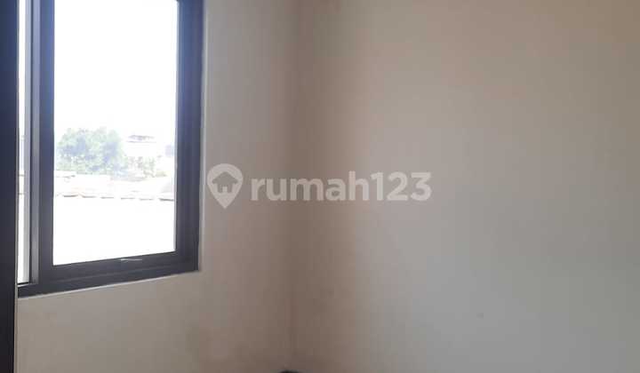 Rumah 3 Lantai Dengan Lingkungan Yang Sejuk Dan Nyaman Di Kawasan Singosari 2