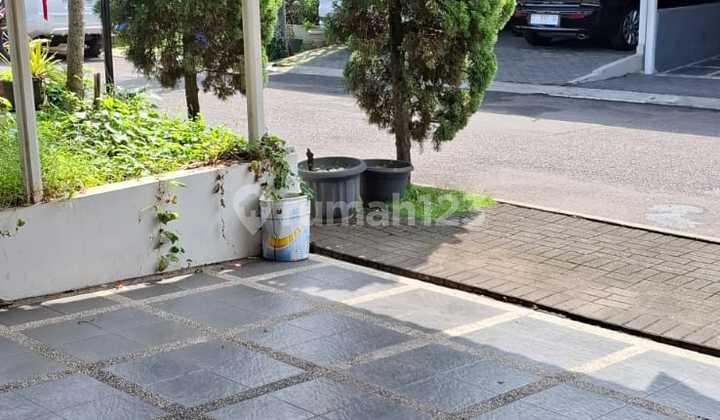 Disewakan Rumah 2 Lantai Dengan Lingkungan Yang Nyaman Dan Lokasi Strategis 2