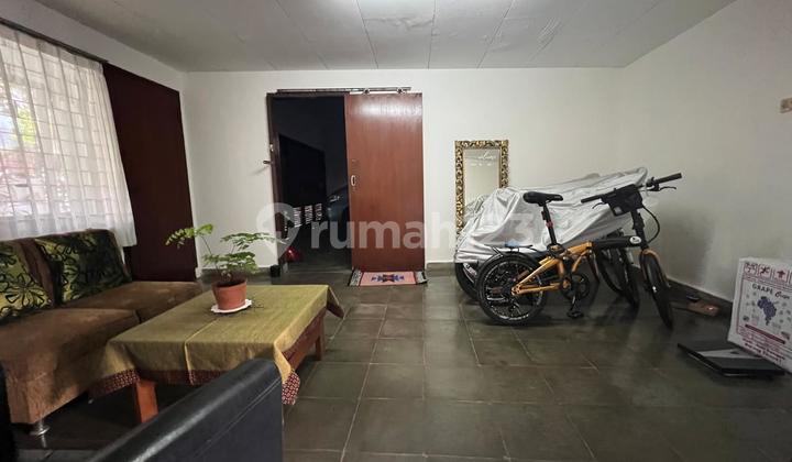 Dijual Cepat Rumah 2 Lantai Bergaya Minimalis Di Bandung Utara Dengan Lingkungan Yang Nyaman Dan Sejuk 2