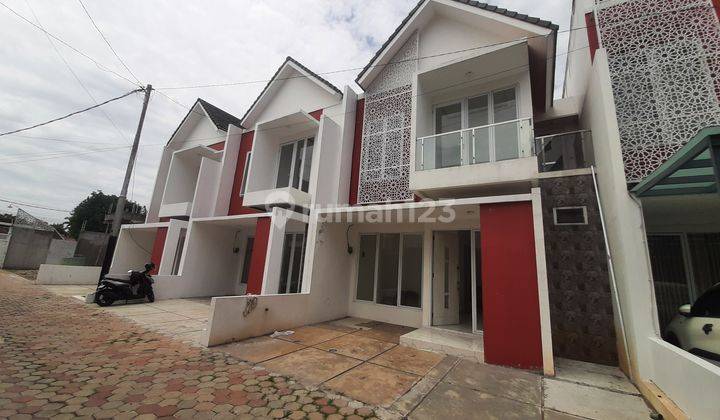 Rumah 2 Lantai Dekat Pintu Tol Jatibening Rumah 1