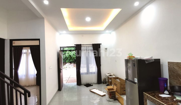 Rumah Syariah 2 Lantai, Shm, Bebas Banjir Di Lokasi Strategis, 2 Km Ke Pintu Tol Narogong 2