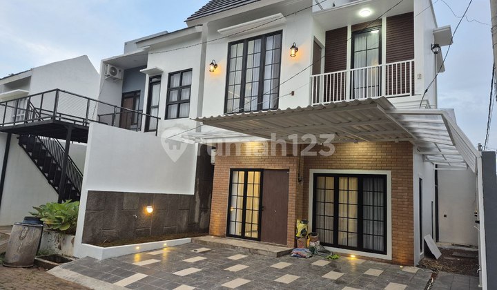 Rumah 2 Lantai, Shm, Bebas Banjir Lokasi Strategis Dekat Ke Rs Mary