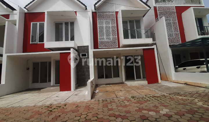 Rumah Syariah Tanpa Bank, SHM, Bebas Banjir Dekat LRT Cikunir Rumah Syariah Tanpa Bank, SHM, Bebas Banjir Dekat LRT Cikunir