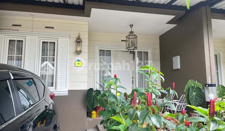 teras rumah mewah 2 lantai –