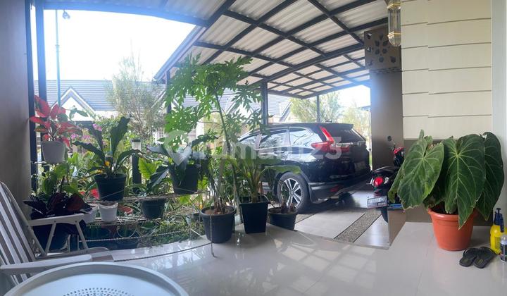 teras rumah mewah 2 lantai –