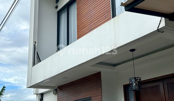 Dijual Cepat Dan Murah Rumah/villa Eksklusif Full Furnish + Bonus Kantor Usaha Agribisnis Aktif Di Lembang, Bandung 2