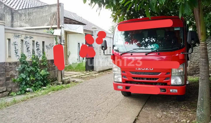 Quick and Cheap Sale, Hoek House 378 M², Strategic Location in Sawangan – Depok 2