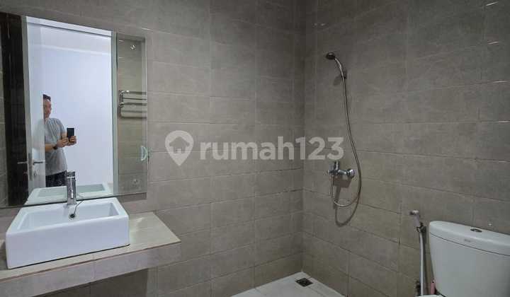 For Sale Nice House, Serene Environment, Ready to Occupy, In Aluvia Bintaro 2