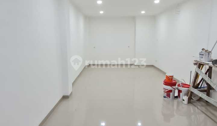 For Sale, Connected Shop House, 3 Floors, Strategic Location, In Gading Serpong