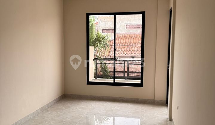 Disewakan Rumah Bagus, Lingkungan Asri, Di Regency Villa Melati Mas