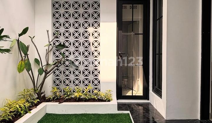 Rumah Re-Built SHM 2 Lantai Graha Raya Bintaro 2