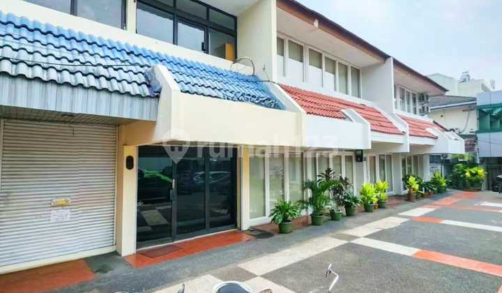 2-story shop house ready for occupancy in Pondok Indah