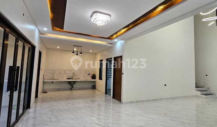 Rumah Mewah Radio Dalam Strategis Cocok Untuk Investasi  2