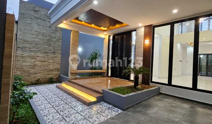 Rumah Mewah Radio Dalam Strategis Cocok Untuk Investasi 