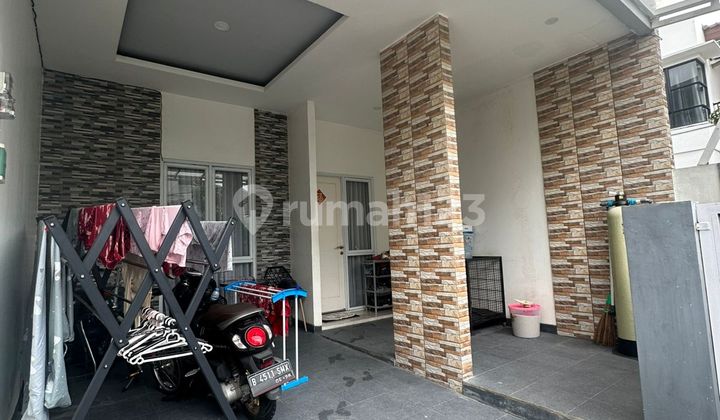 Rumah Siap Huni 2 Lantai di Bulevar Hijau Harapan Indah Bekasi 2