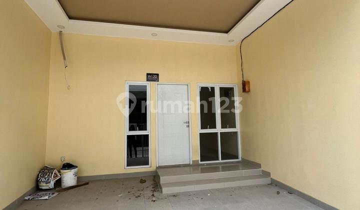 Rumah Rapih Siap Huni di Harapan Indah 1 Bekasi 2