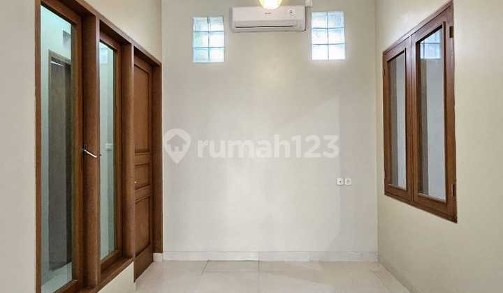 Rumah 2 Lantai Semi Furnish di Cipinang Muara Jakarta Timur 2