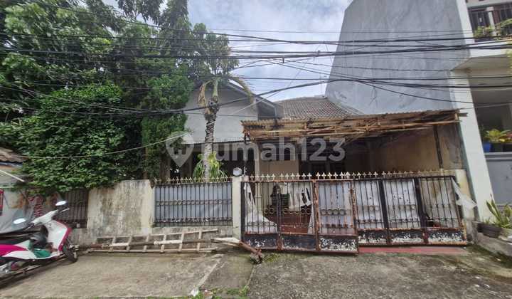 Rumah Hook di Taman Buaran Indah Jakarta Timur Rumah Hook di Taman Buaran Indah Jakarta Timur