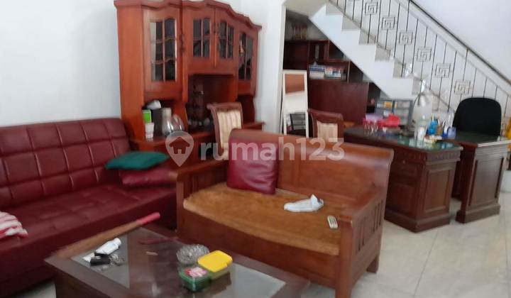 Rumah Tingkat di Bulevar Hijau Harapan Indah Bekasi 1
