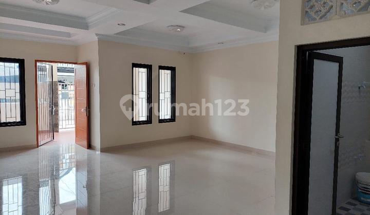 Dijual Cepat Rumah Kokoh di Taman Harapan Baru Bekasi