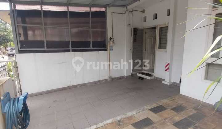 Nice House Inside Melati Regency Cluster Semi Furnished 2