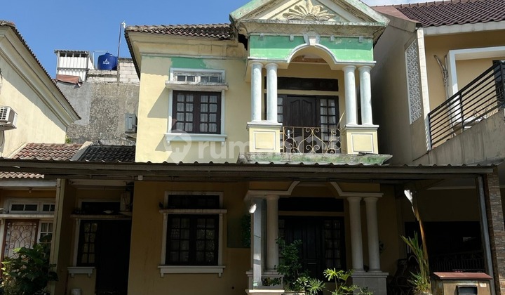 House in a Cluster, Strategic Location. Close to Transmart and Mcd Graha Raya Bintaro. House in a Cluster, Strategic Location. Close to Transmart and Mcd Graha Raya Bintaro.