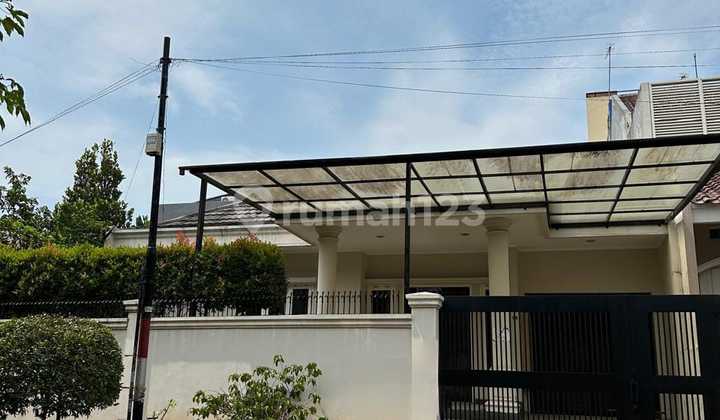 Pondok Indah Luxury House, Strategic Location