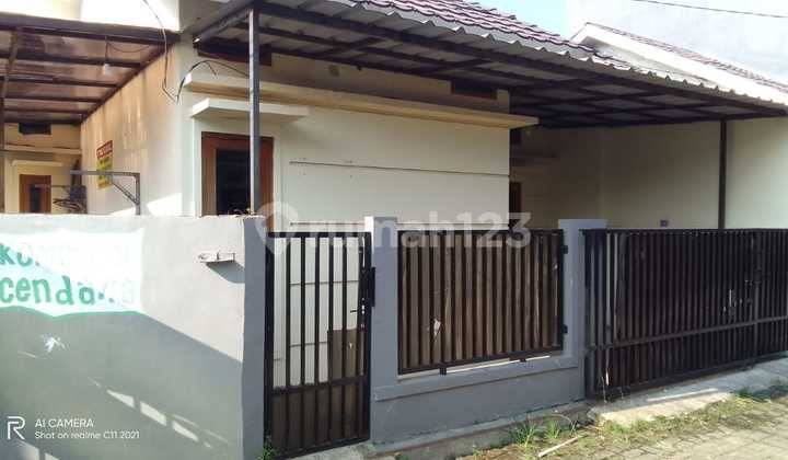 Rumah Terawat Di Dalam Cluster Jombang,lokasi Strategis Rumah Terawat Di Dalam Cluster Jombang,lokasi Strategis